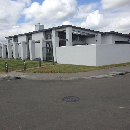 Accommodation In Frimley Hastings Extérieur photo